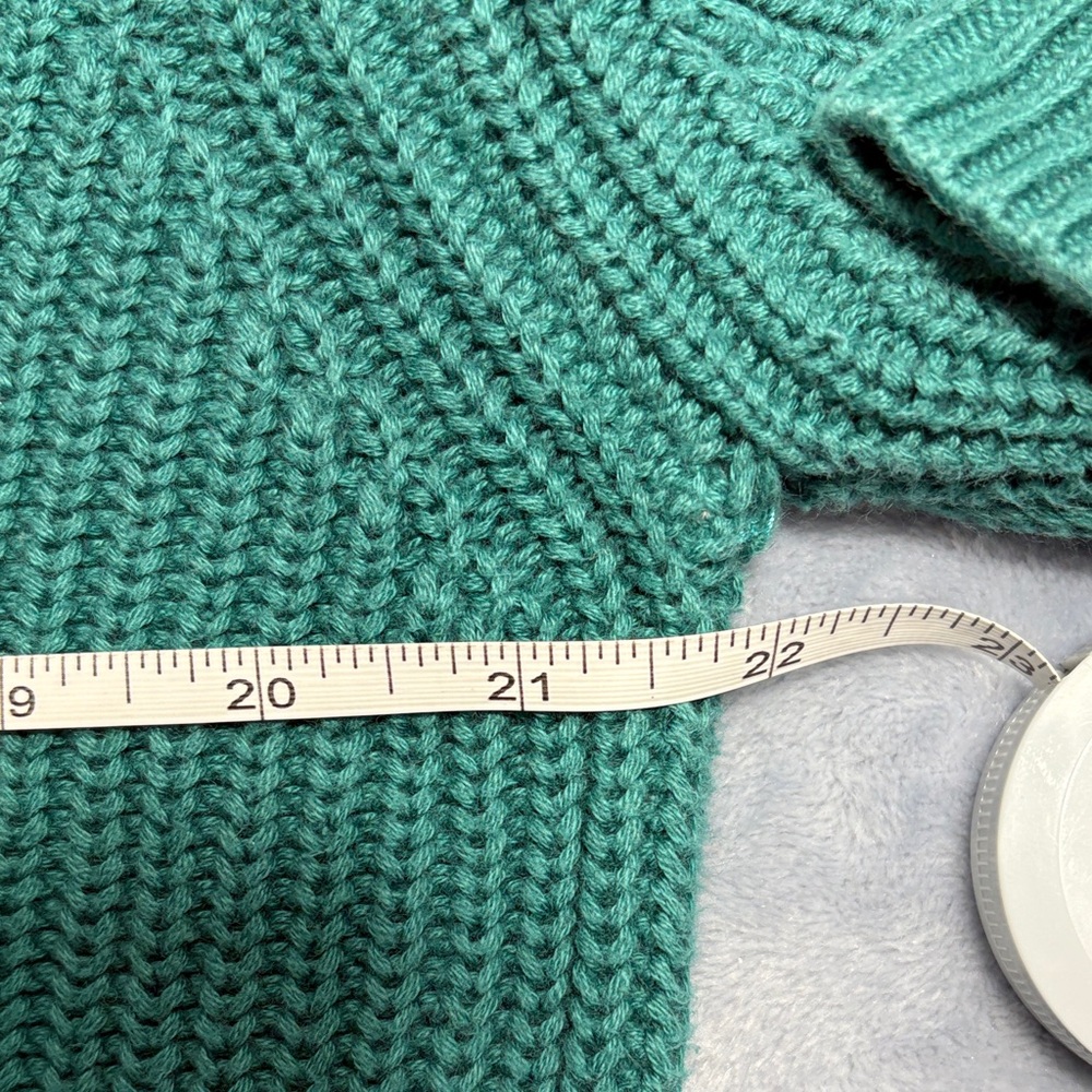 Urban Outfitters Crew Neck Sweater - Picture 10 of 11